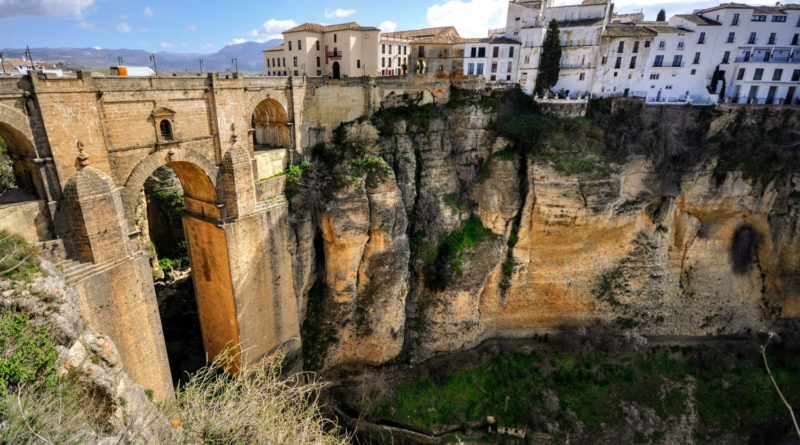 logos tour andaluzja