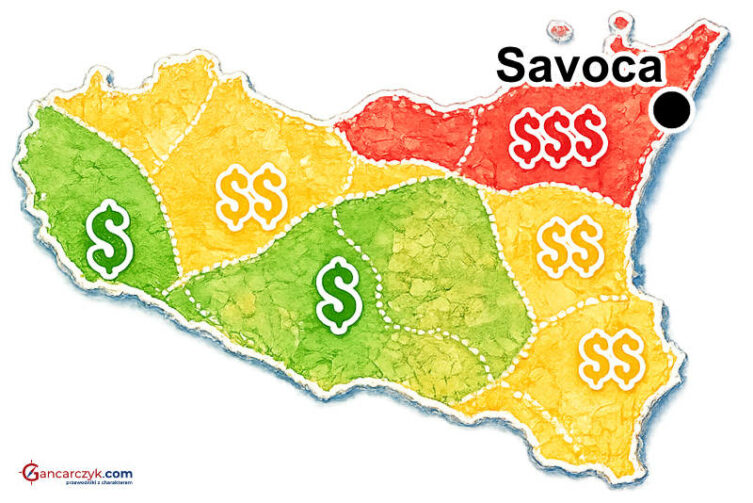 Mapa Sycylii z zaznaczoną Savoca oraz orientacyjnymi kosztami noclegów w poszczególnych regionach wyspy